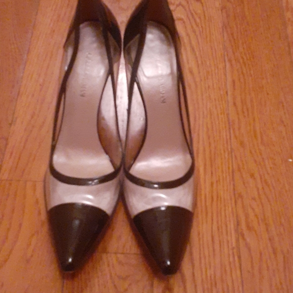 CLOSET clearance - Picture 2 of 7